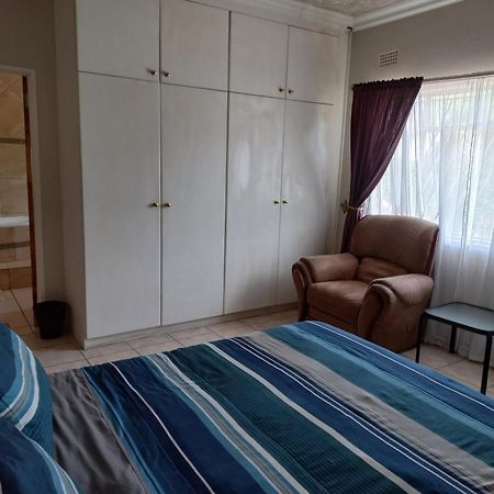 Tropical Paradise Guest House Mbombela Ruang foto
