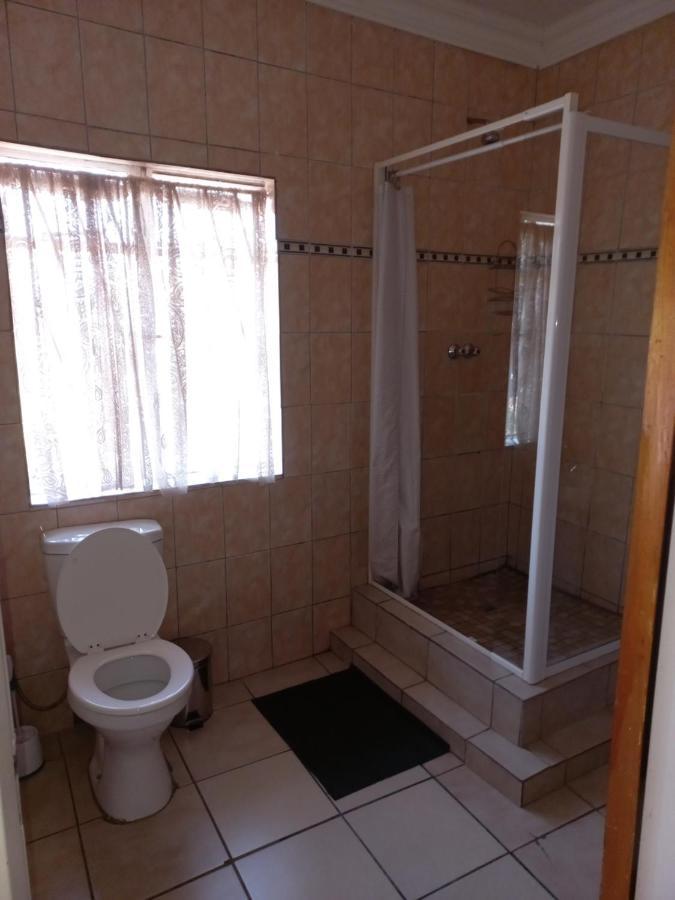 Tropical Paradise Guest House Mbombela Ruang foto