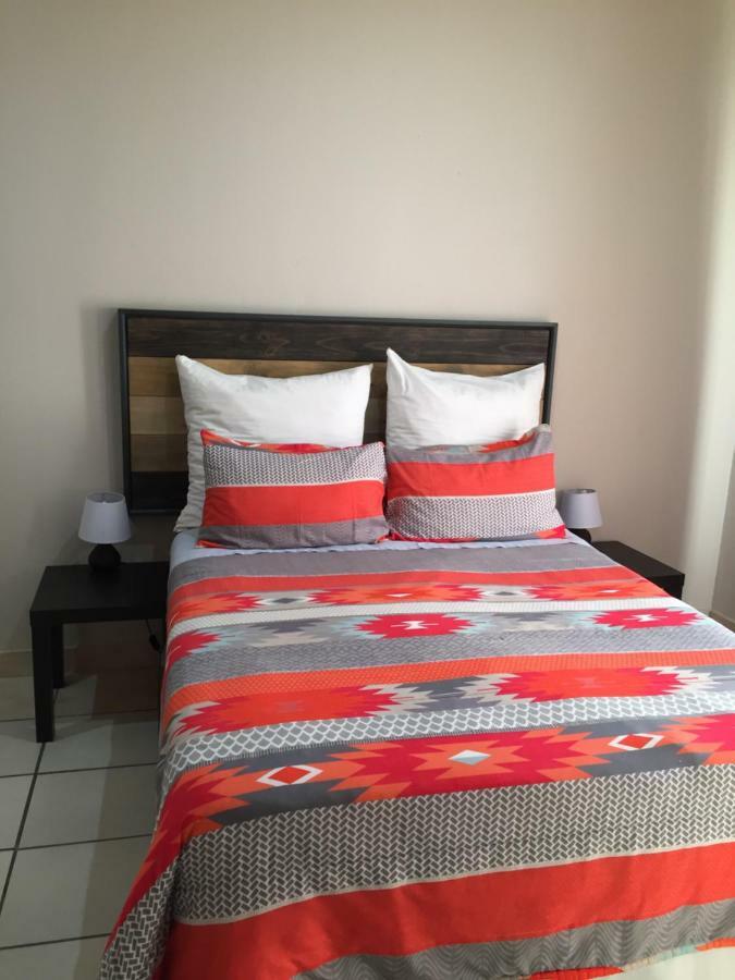 Tropical Paradise Guest House Mbombela Bagian luar foto